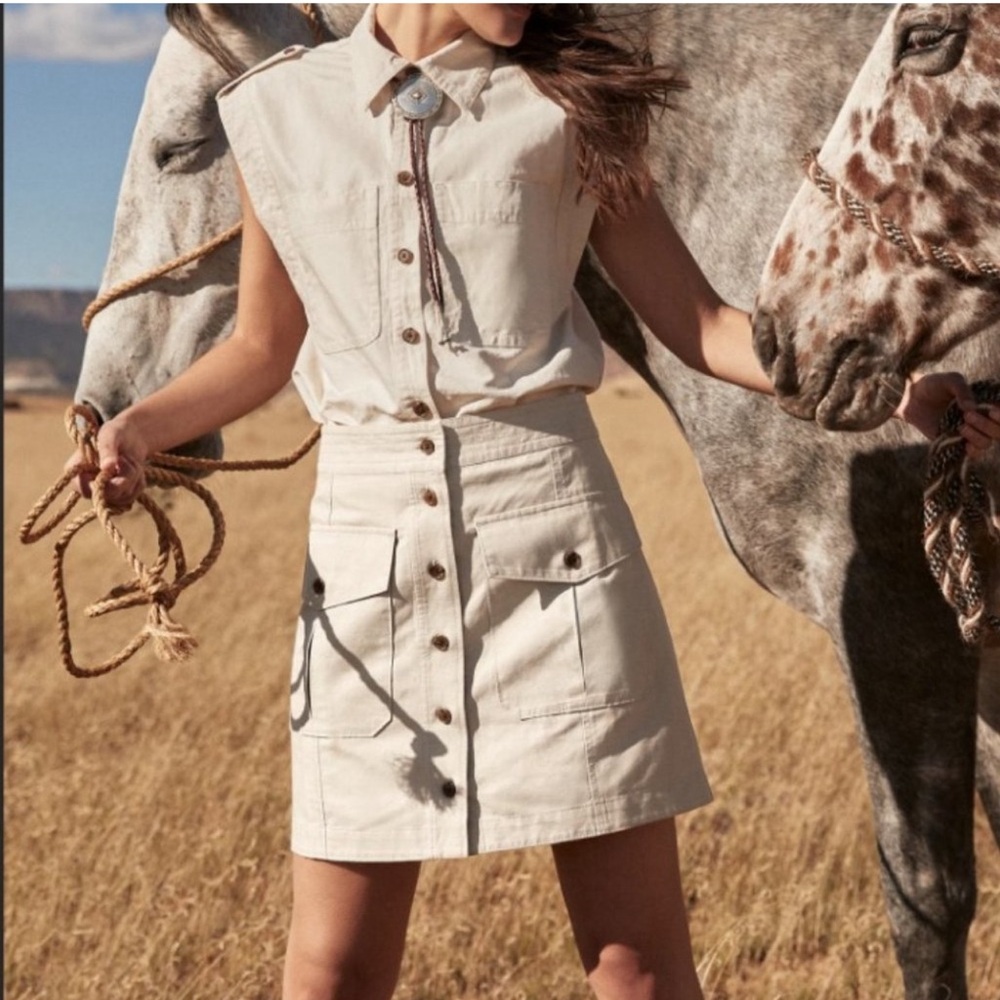 Banana Republic Safari Mini size 16